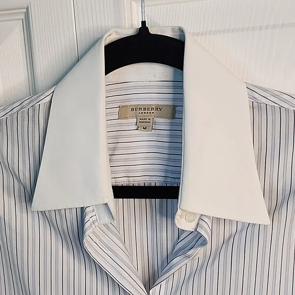 Burberry button down women's top - Picture 2 of 4
